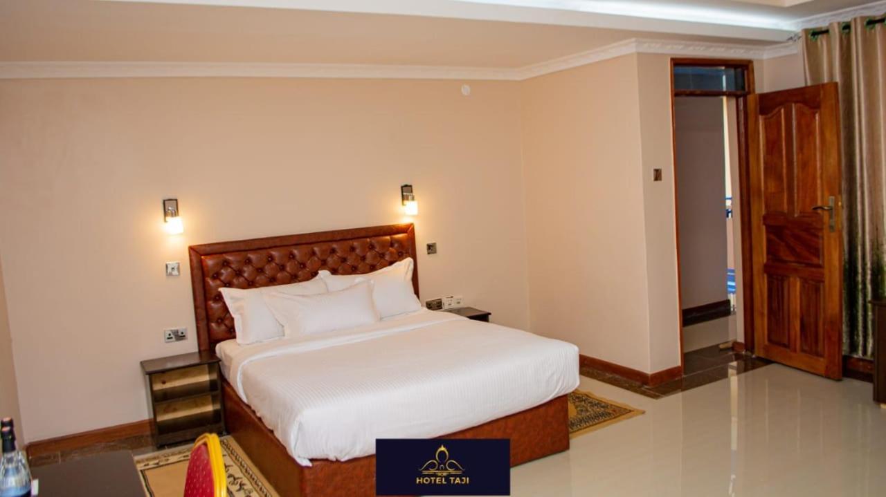 Hotel Taji Наньюки Экстерьер фото