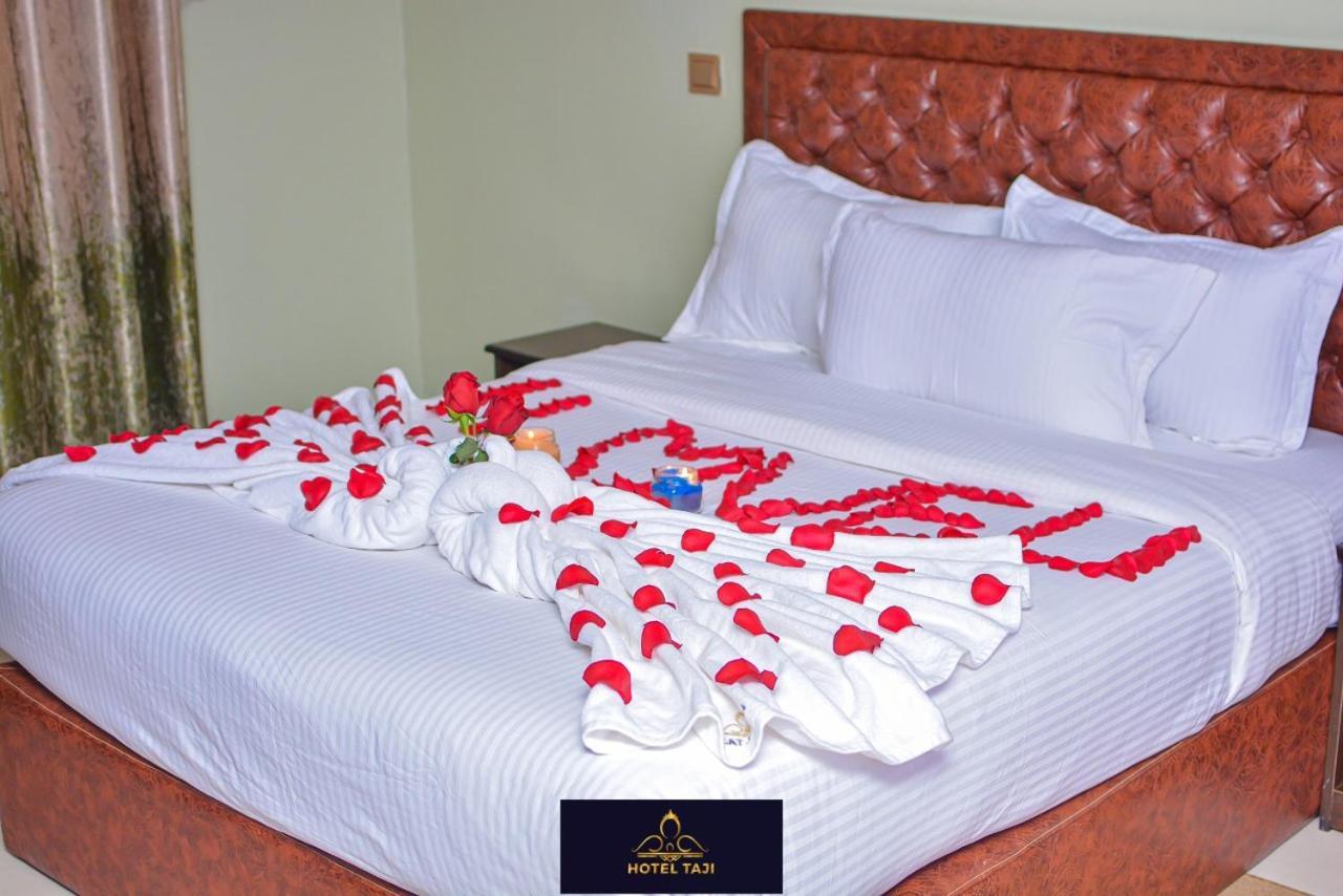 Hotel Taji Наньюки Экстерьер фото